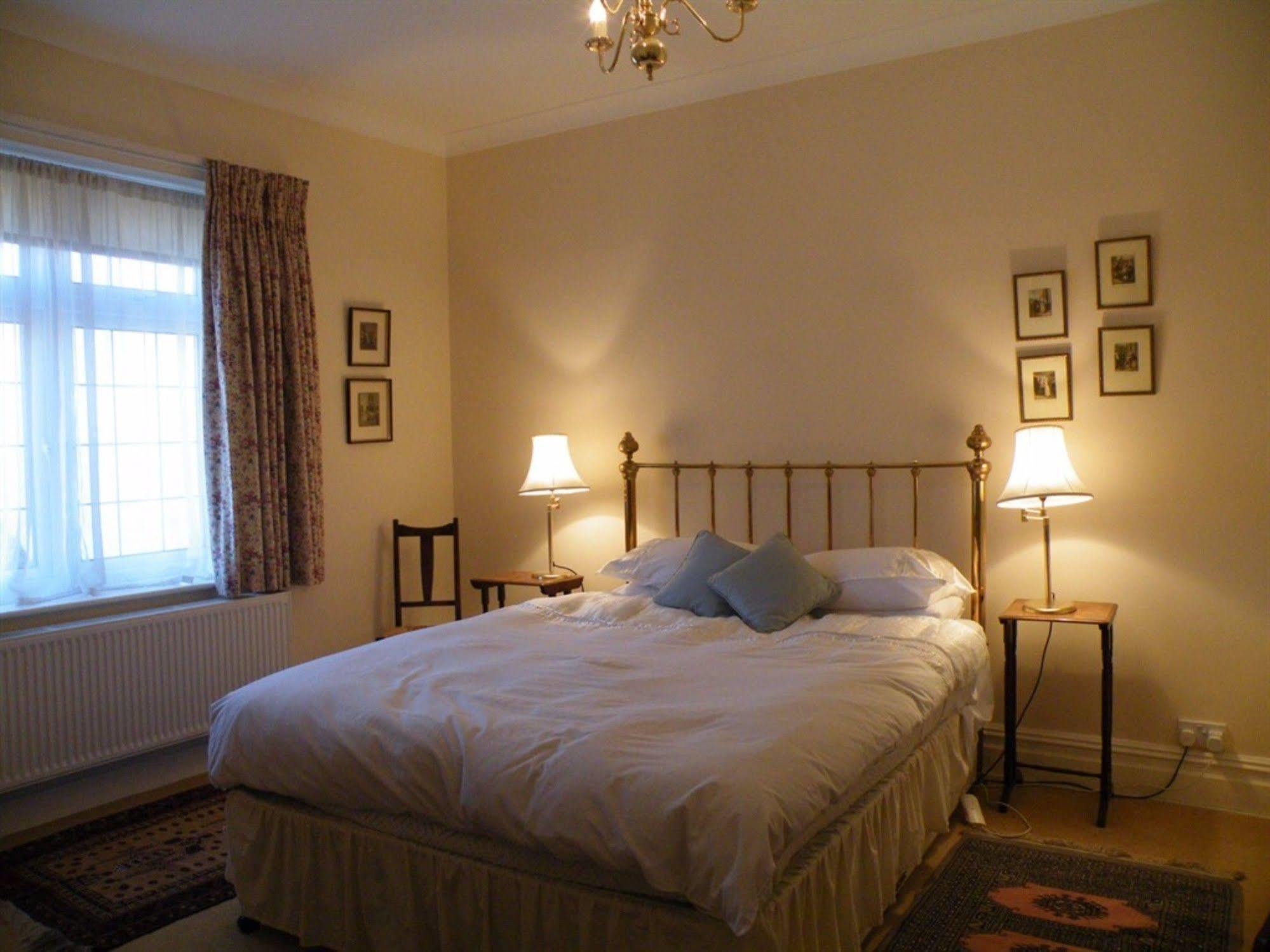 Broadlands Gate Bed and Breakfast Brockenhurst Eksteriør billede